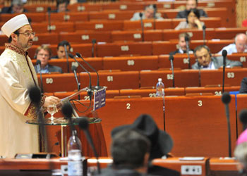 Krizin temelinde, manevi boşluk yatmaktadır