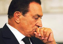 İngiltere'ye 'Mübarek'in malvarlığını dondurmuyor' suçlaması