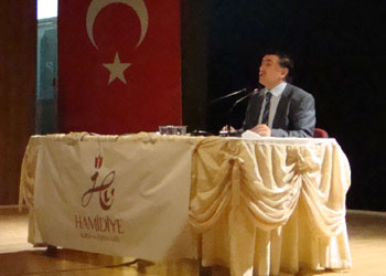 Asrın Nur Kahramanı, Peygamberi örnek aldı