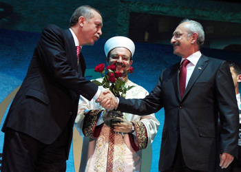 Peygamber sevgisi onları da buluşturdu
