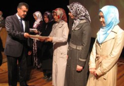 Kadınlara Hz. Peygamberin örnekliği anlatıldı