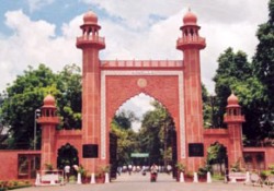Aligarh İslam Üniversitesi kapatıldı