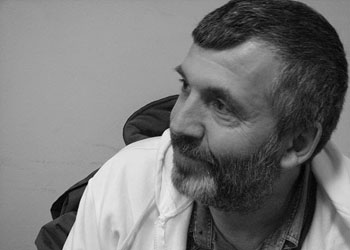 Tiyatroda namaz kılınsa kıyamet mi kopar?