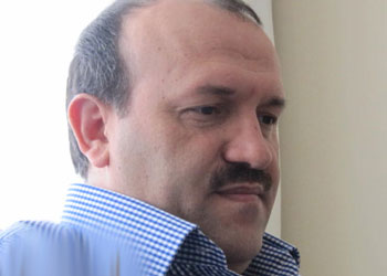 Yazar Mehmet Akar