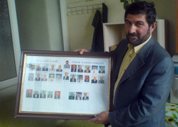 İmamdan istikrarlı cemaate fotoğraf jesti