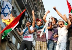 Mısır'da ordu ile muhalifler arasında ipler geriliyor