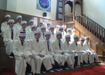 Hilaliye'de 105 hafız mezun oldu