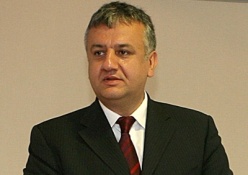 'Güvenli İnternet' için STK'lardan görüş alınacak