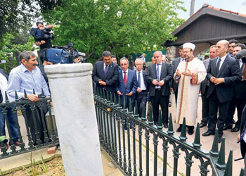 Allahımız bir, Peygamberimiz bir, kitabımız bir