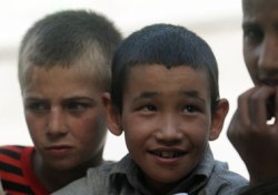 NATO Afganistan'da çocukları vurdu