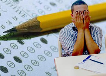 Sınav sonrası aileler çocuklarına nasıl davranmalı?