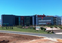 İş Adamından Üniversiteye Cami