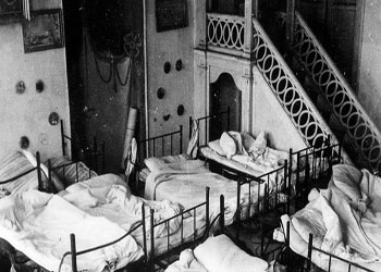 Yüzlerce camiyi yok edercesine satmışlar