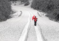 VOLKAN KÜL OLDU, YAĞDI...