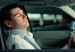 Sürücülere uyarı: Uykusuz ve yorgun halde trafiğe çıkmayın