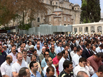 Kerem Koç dualarla uğurlandı-FOTO