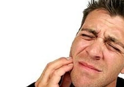 Sizin de ağzınızın içinde yara var mı?