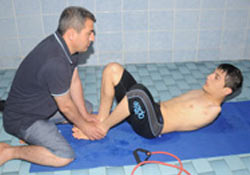 Fedakar baba hayatını oğluna adadı