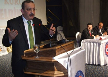 Yeni anayasa ile başörtüsü yasağı kalksın