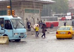 İstanbul'a kuvvetli yağmur geliyor