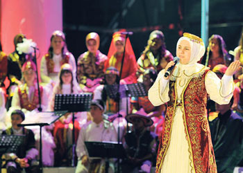 İslam coğrafyasından gelip Naat okudular