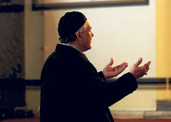 Allah'ın isimleri kalbimizde tecelli etmeli