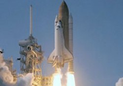 Atlantis'in astronotları, bilgisayar arızalarını giderdi