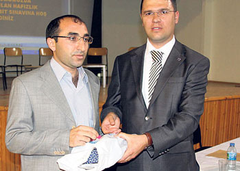 Ceza evinde hafız oldu