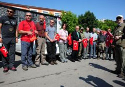 Sağlık çalışanları kadına şiddetin son bulması için stant açtı