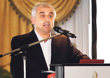 Fakirlik, nifak ve cehaletle mücadele ediyoruz