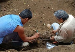 2 bin 300 yıllık kandil bulundu