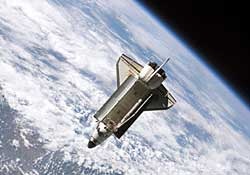 Atlantis dünyaya dönerek emekliye ayrıldı