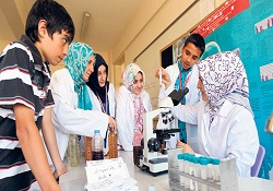 İHL'li öğrenciler,  öğretmenle derece aldı