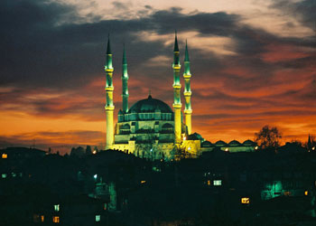 Dünya saadeti İslam aleminde görünecek