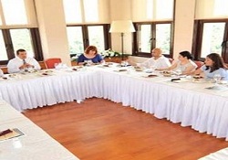 Bu üniversitede burslar kesilmiyor