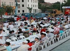 İftardan sonra hastanelik oldular!