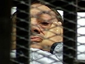 Firavun’a müebbet hapis Tahrir’i yeniden ayaklandırdı