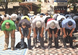 Ramazanın İlk Cumasında Camiler Doldu
