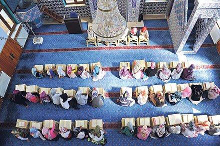 Kadınlar için mesai sonrası Kur'an eğitimi