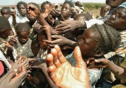 500 bin Afrikalı çocuk ölümün eşiğinde