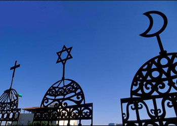 Semavi dinlerin ortak düşmanı Ateizm'dir