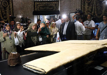 Hırka-i Şerif ziyaretindeki gözyaşları-FOTO