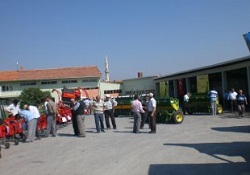 Hisarcık’ta 83 Çiftçiye Makine-ekipman Dağıtıldı