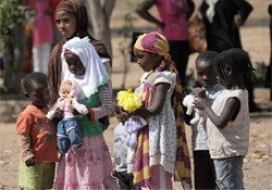 Etiyopyalı çocuklara Türkiye'den bayramlık