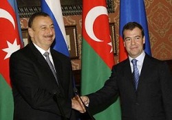 Medvedev ve Aliyev bir araya geliyor