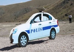 Trafik canavarlarını 'maket'le durduruyorlar