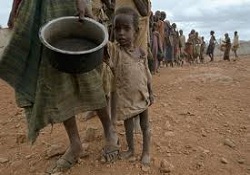 Somali'de her 6 dakikada 1 çocuk ölüyor!