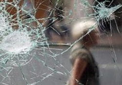 İngiltere'de tutuklananların sayısı 1500'ü geçti