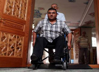 Oruçta engelli kardeşlerimizi unutmayalım