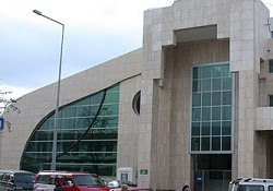 'Secde eden insan' görüntüsünde cami